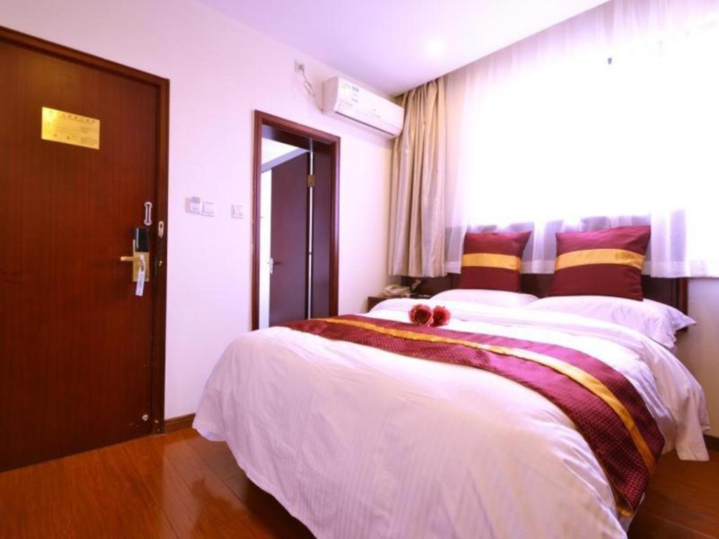 Greentree Alliance Railway Station Qiujiang Road Hotel 3*